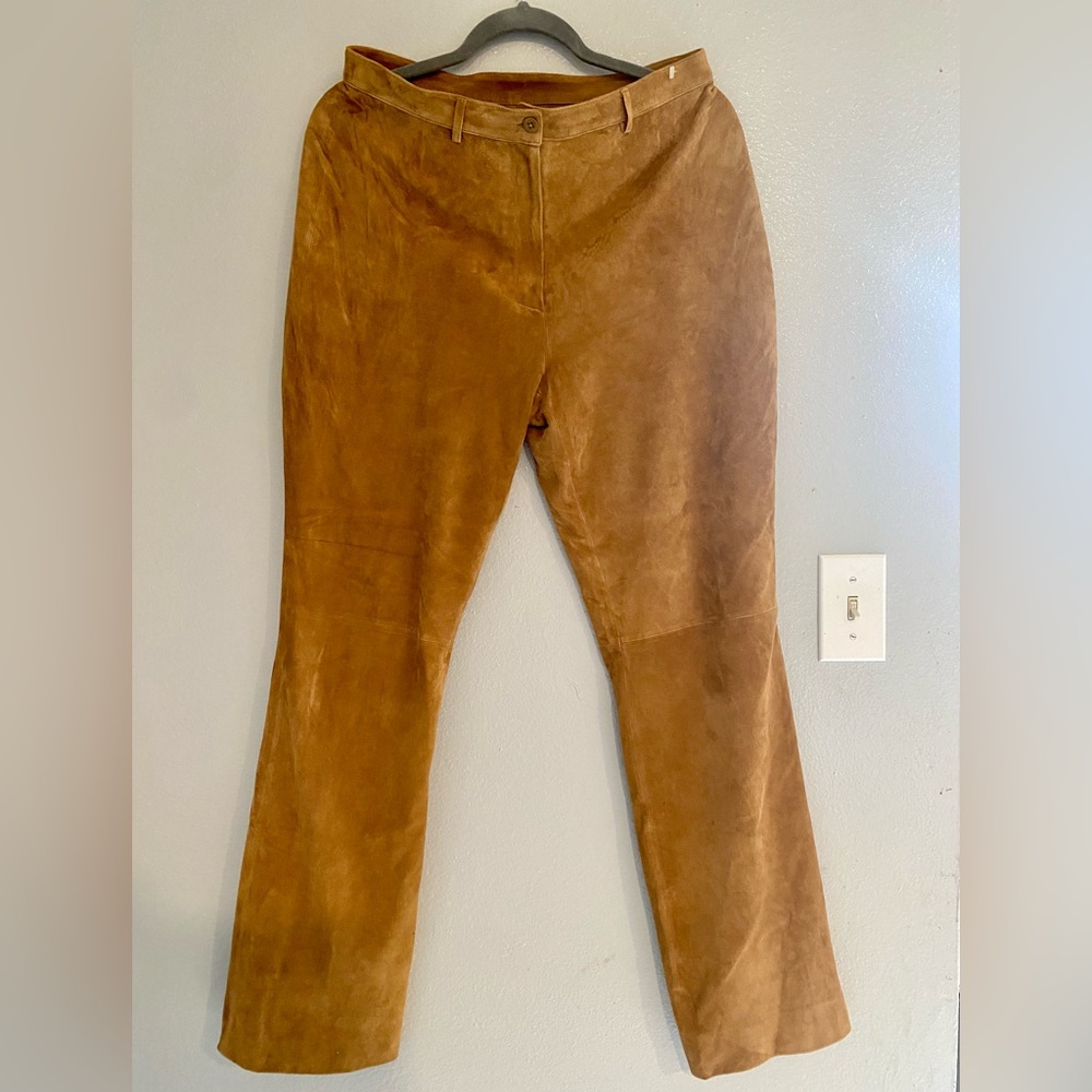100% Suede Neiman Marcus Pants ✨🧡
